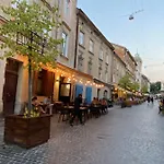 Apartment в центрі на вулиці лесі українка 19 *