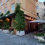 Apartment в центрі на вулиці лесі українка 19 Lviv