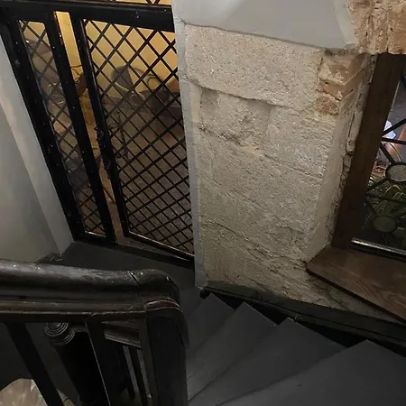 Διαμέρισμα в центрі на вулиці лесі українка 19 *