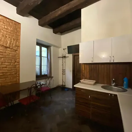 в центрі на вулиці лесі українка 19 * Λβιβ