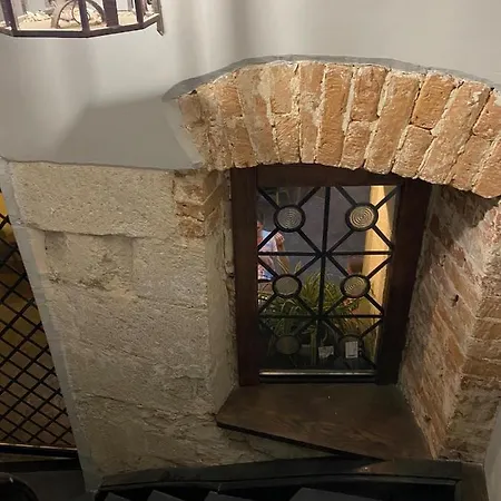 в центрі на вулиці лесі українка 19 Apartment