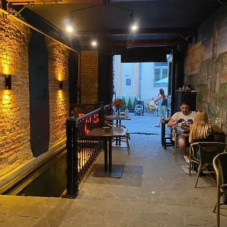 в центрі на вулиці лесі українка 19 Apartment