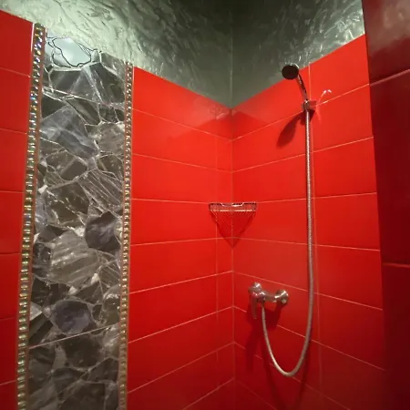 в центрі на вулиці лесі українка 19 Apartment