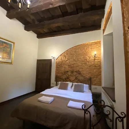 в центрі на вулиці лесі українка 19