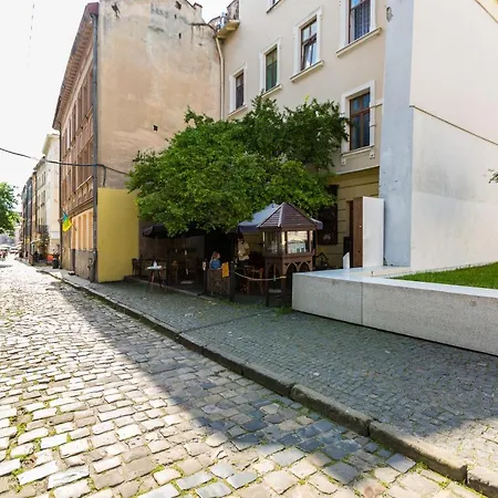 в центрі на вулиці лесі українка 19 Διαμέρισμα *