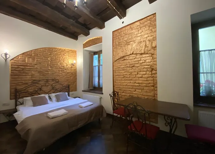 דירה в центрі на вулиці лесі українка 19