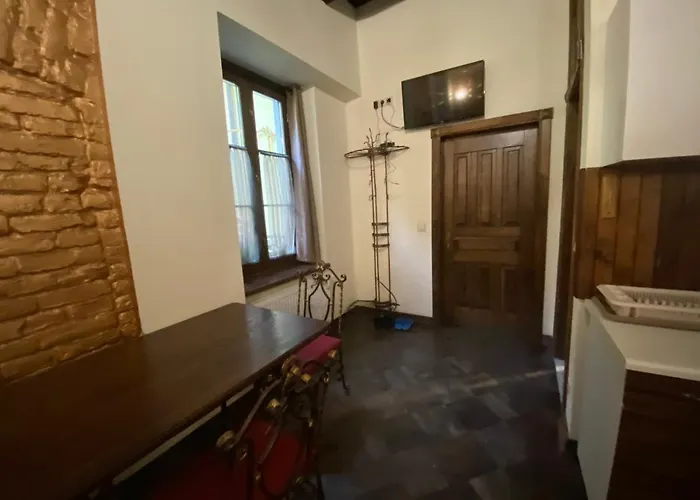 דירה в центрі на вулиці лесі українка 19