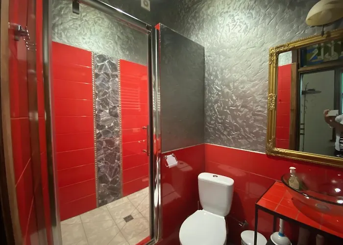 в центрі на вулиці лесі українка 19 * לבוב