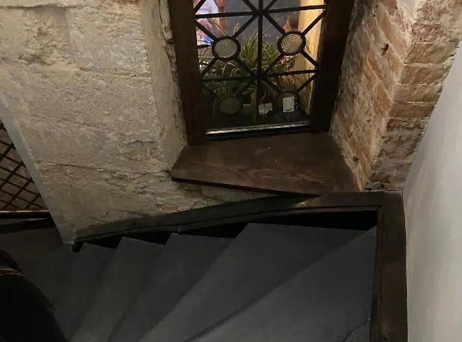 в центрі на вулиці лесі українка 19 * לבוב