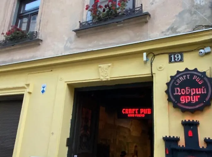 в центрі на вулиці лесі українка 19 Apartamento Leópolis